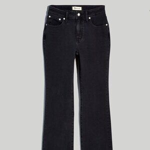 Madewell Curvy Kick Out Crop Jean in Starkey Wash | Size 25 Standard Length